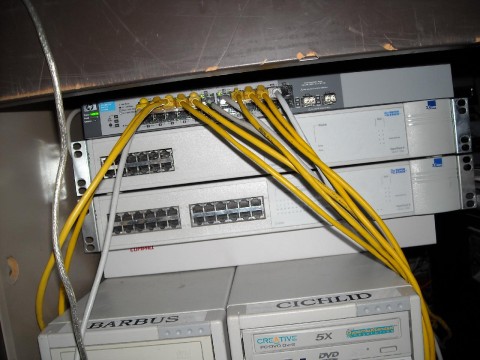 old 3COM 3300 and new HP 1810G switch