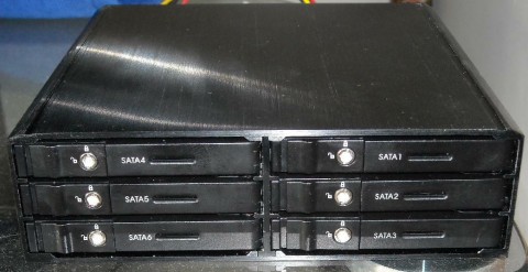 Sharkoon SATA QuickPort Internal SATA III 6 Gb/s 6xBay 2.5" HDD into single 5.25" Bay 