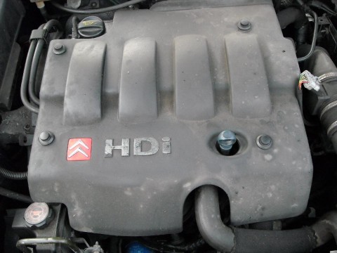 HDi Engine Cover on Citroen Xsara MkII 2.0 HDi